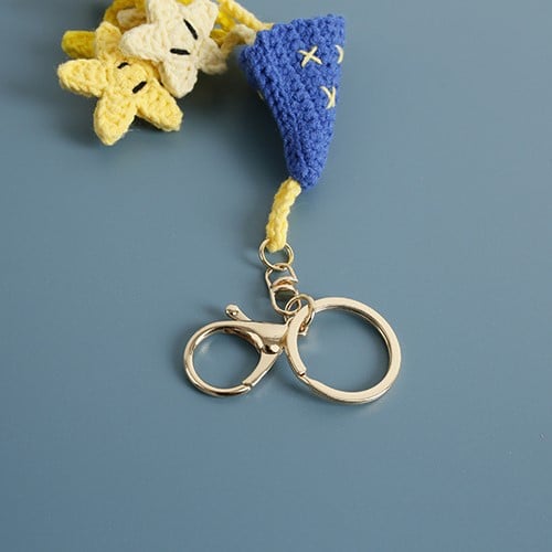 handmade crochet star keychain