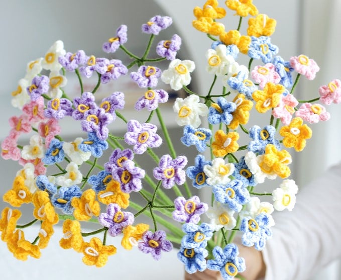Handmade Crochet Flower Bouquet Set – 5 Knit Yarn Floral Arrangements in Yellow, White, Blue, Pink, and Purple