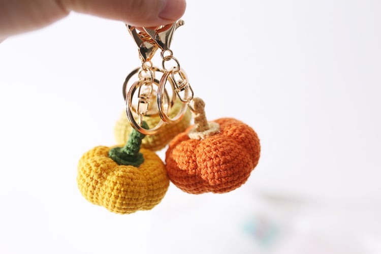 3 Adorable Handmade Crochet Pumpkin Keychains – Handmade Yarn Fall Decor with Cute Stem 