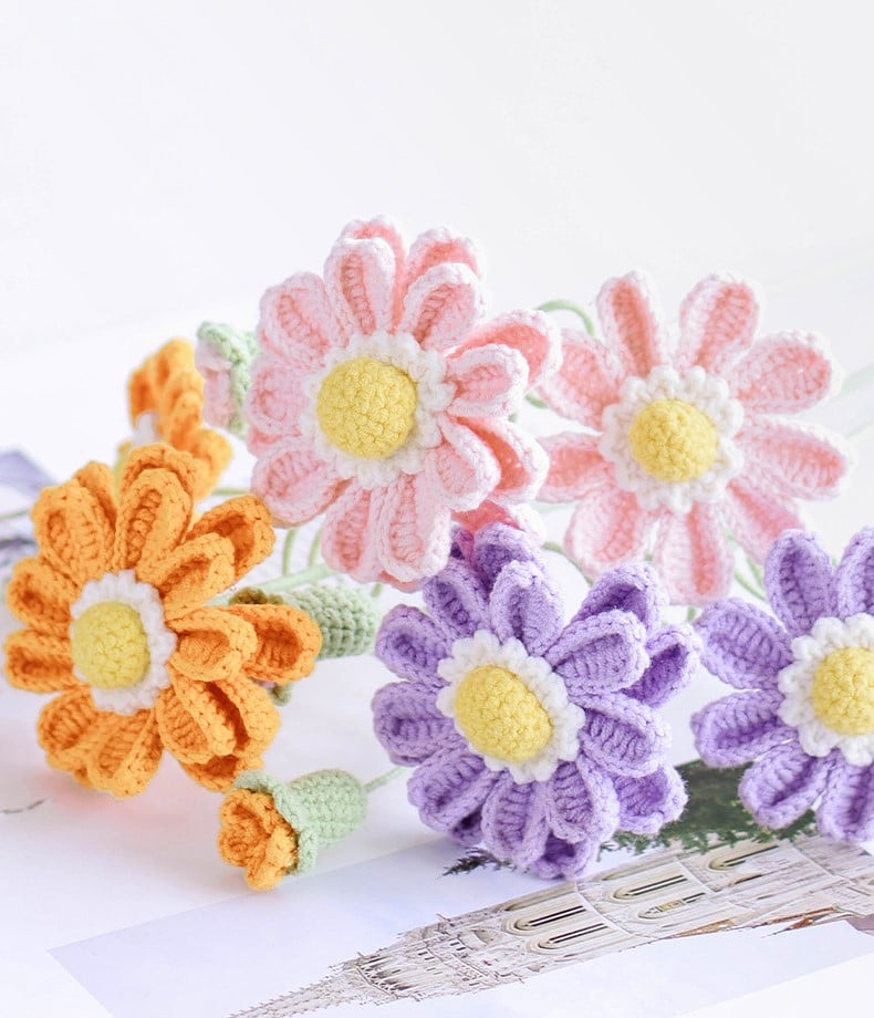 Handmade Crochet Zinnia Flower Bouquets – 6 Finished Yarn-Knitted Artificial Floral Arrangements, Unique Gift & Home Decor