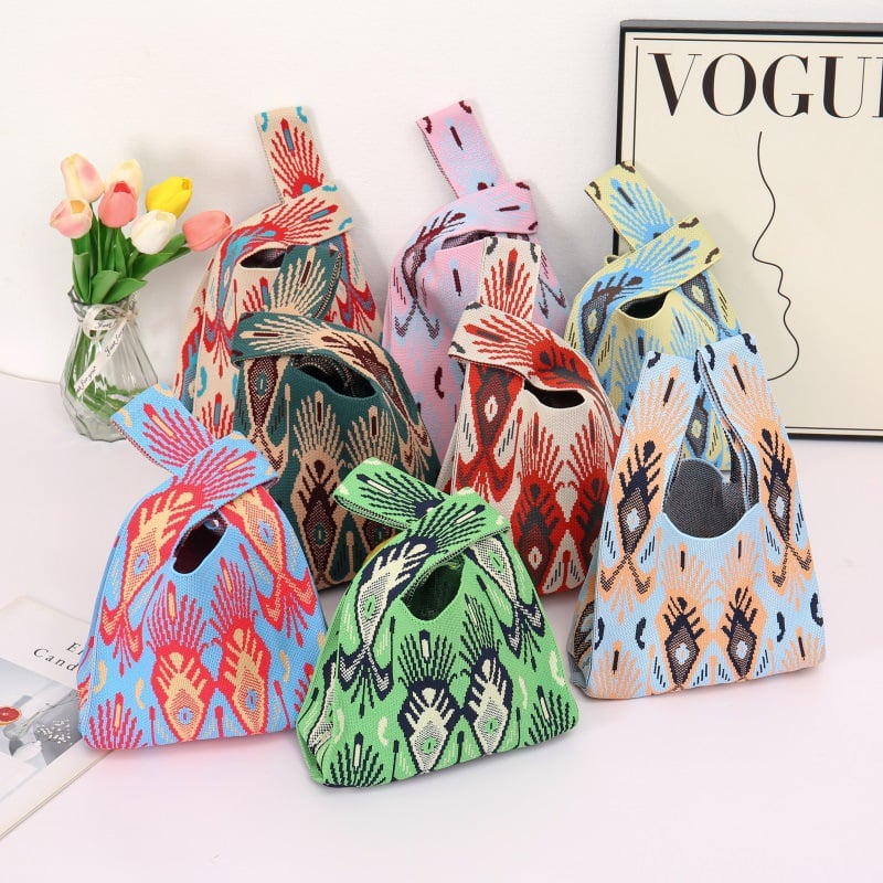 atlas pattern knit bag