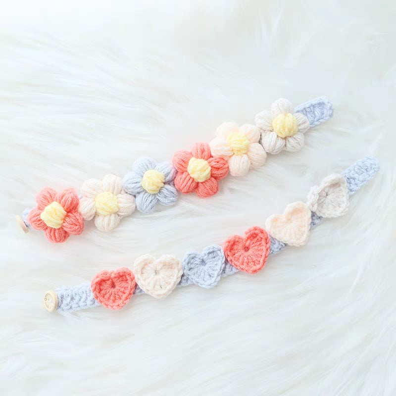 Handmade woven pet collar with flower & heart designs – soft yarn, charming pastel colors, 2 cute styles for cats & small dogs
