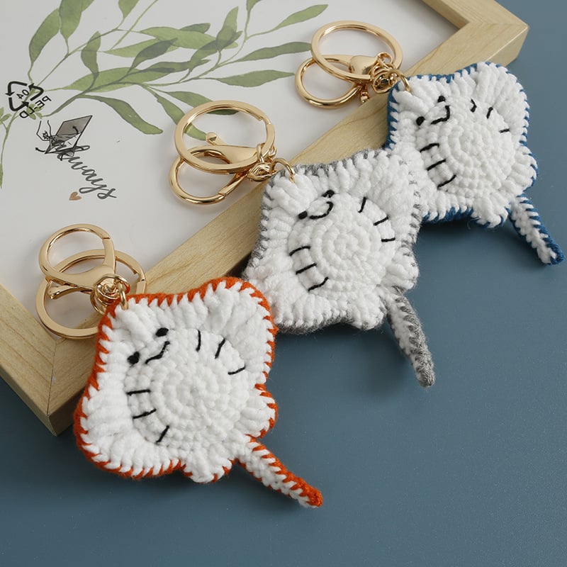 Handmade Crochet Stingray Keychain Set – Soft Yarn Ocean Animal Bag Charms – Marine Life Amigurumi Pendant Trio