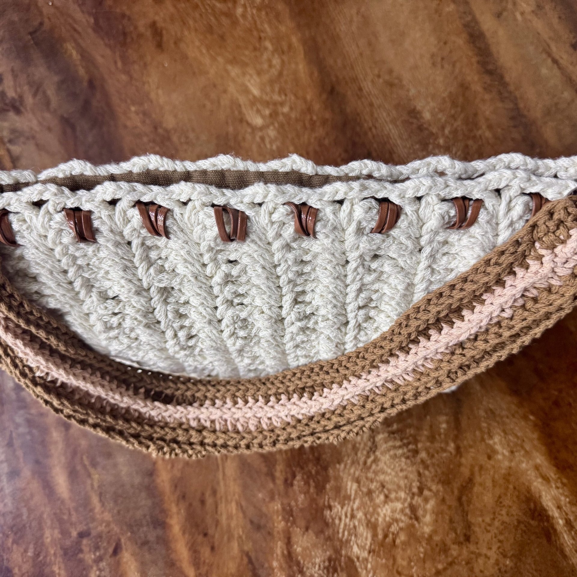 handmade knit shoulder bag