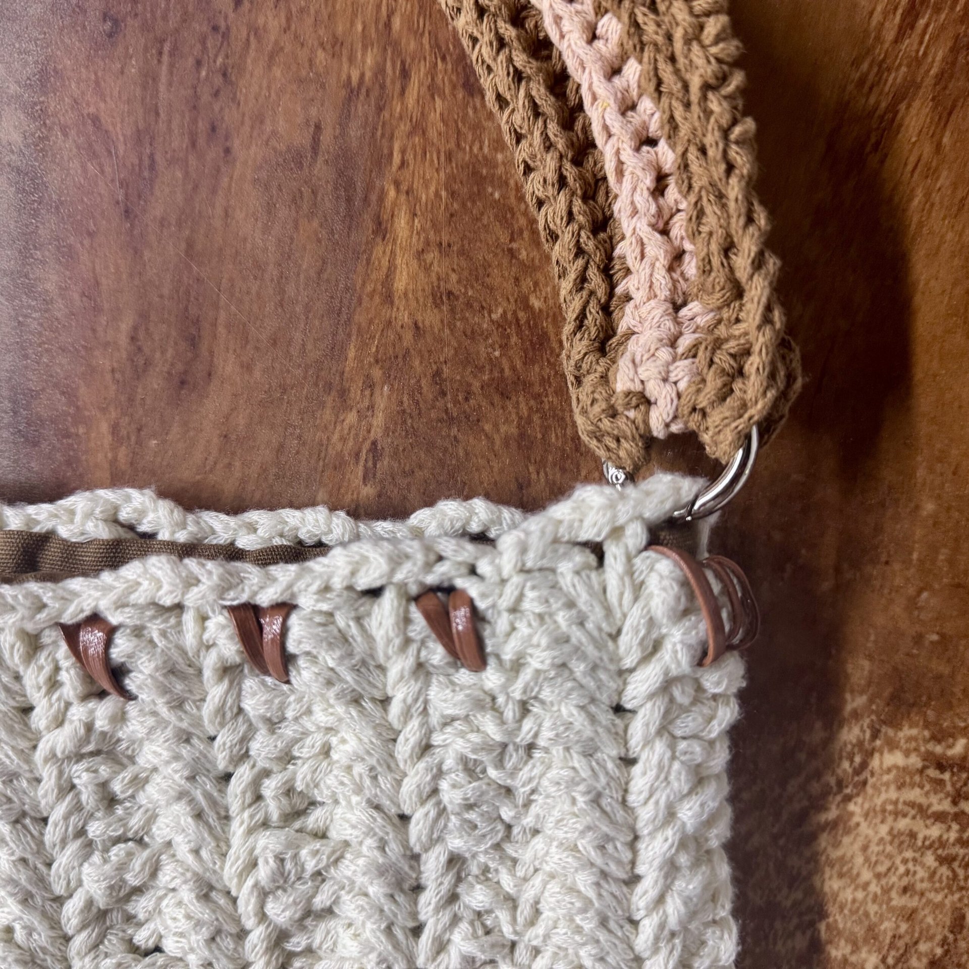 handmade knit shoulder bag