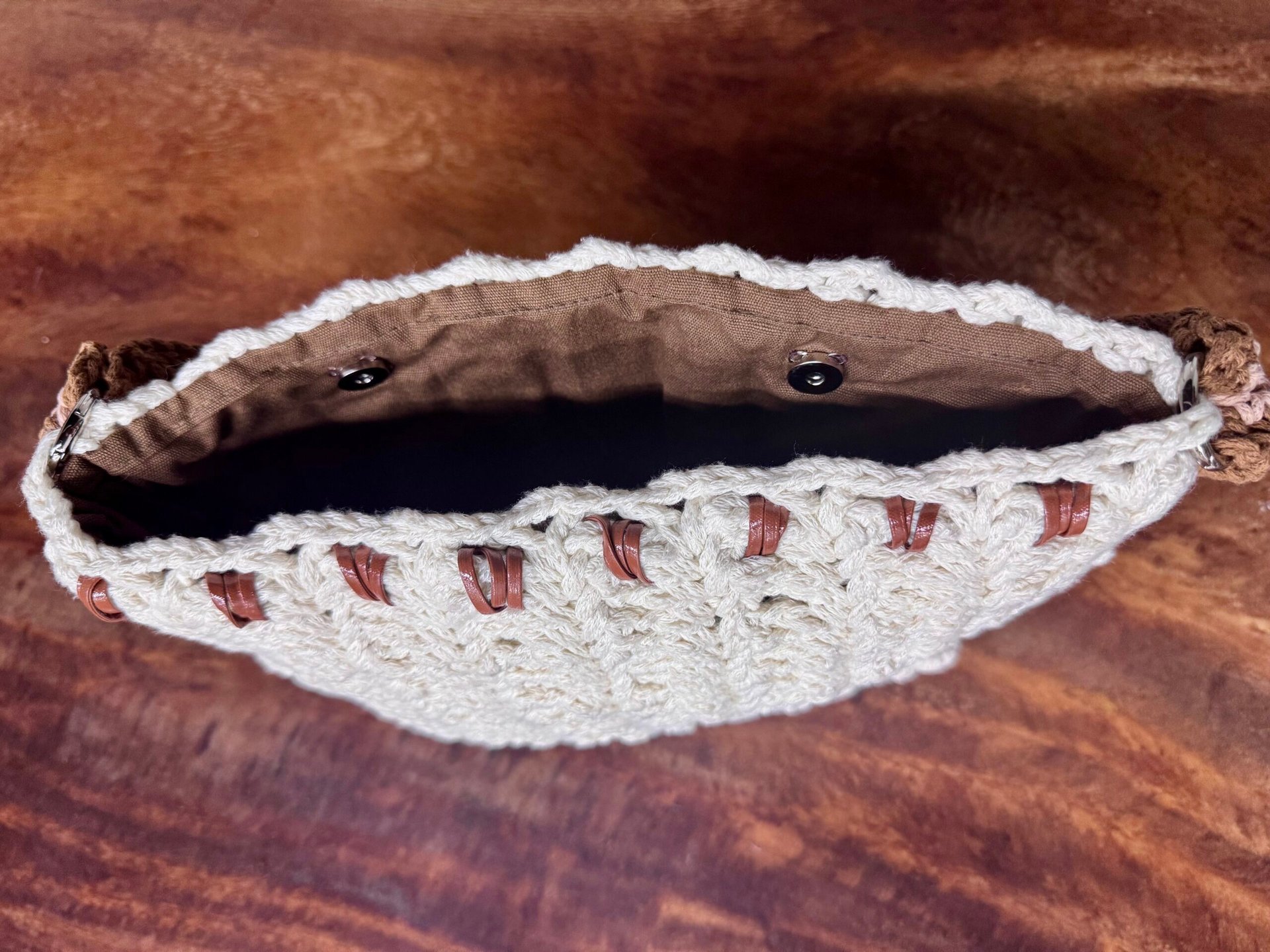 handmade knit shoulder bag