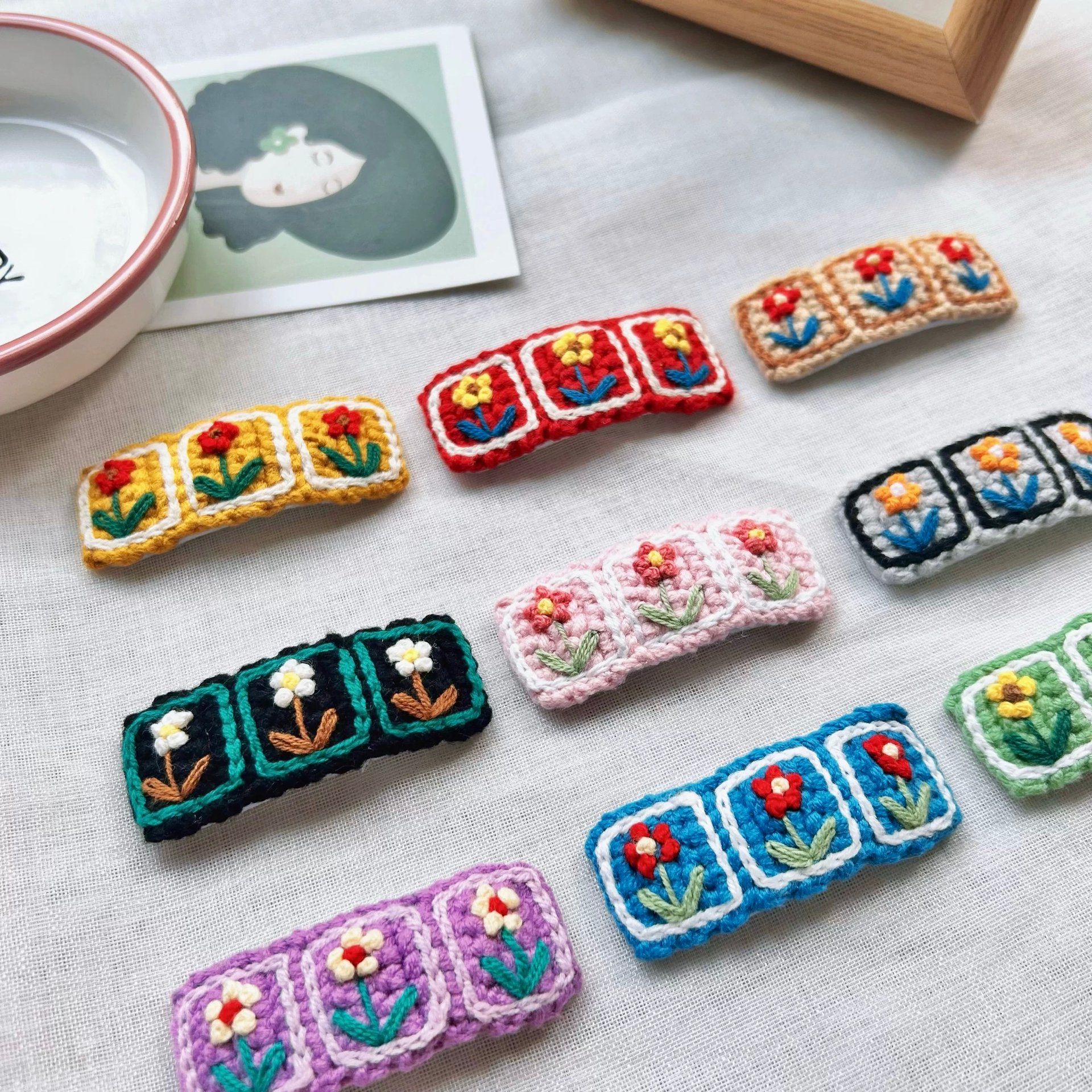 Vintage Crochet Flower Hair Clips