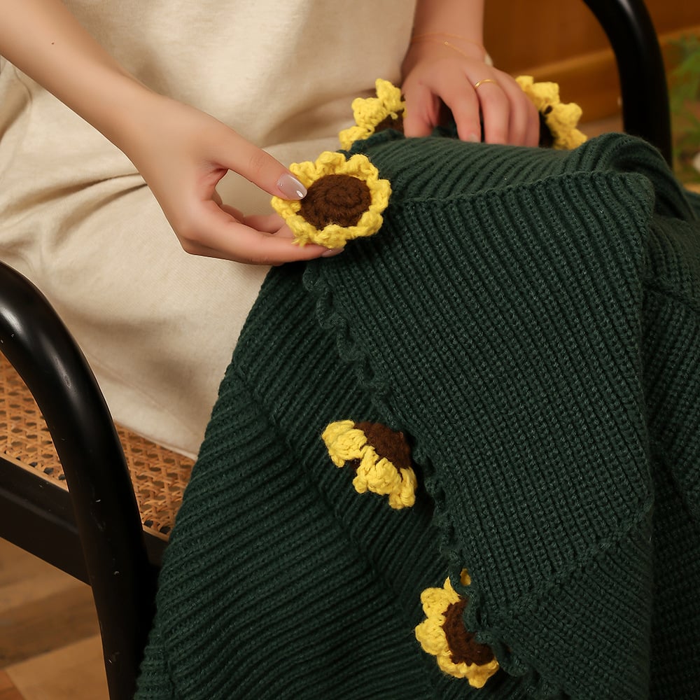 Handmade Crochet Flower Throws – Sunflower Green Throw 
