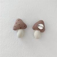 knitted coffee mushroom coffee color (brooch)