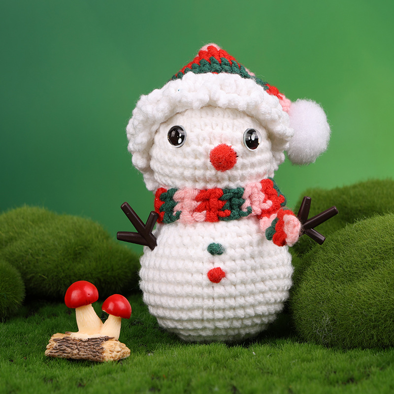 Cheerful DIY Snowman Baby Crochet Kit for Beginners – Complete Christmas Crochet Set with Yarn, Tools & Illustrated Manuals